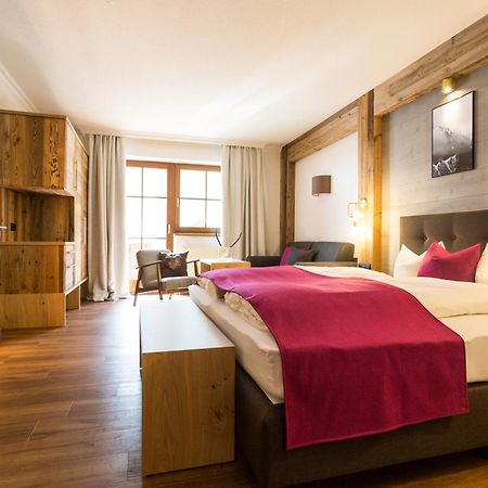Boutique Hotel Mandarfnerhof Sankt Leonhard im Pitztal Exterior foto